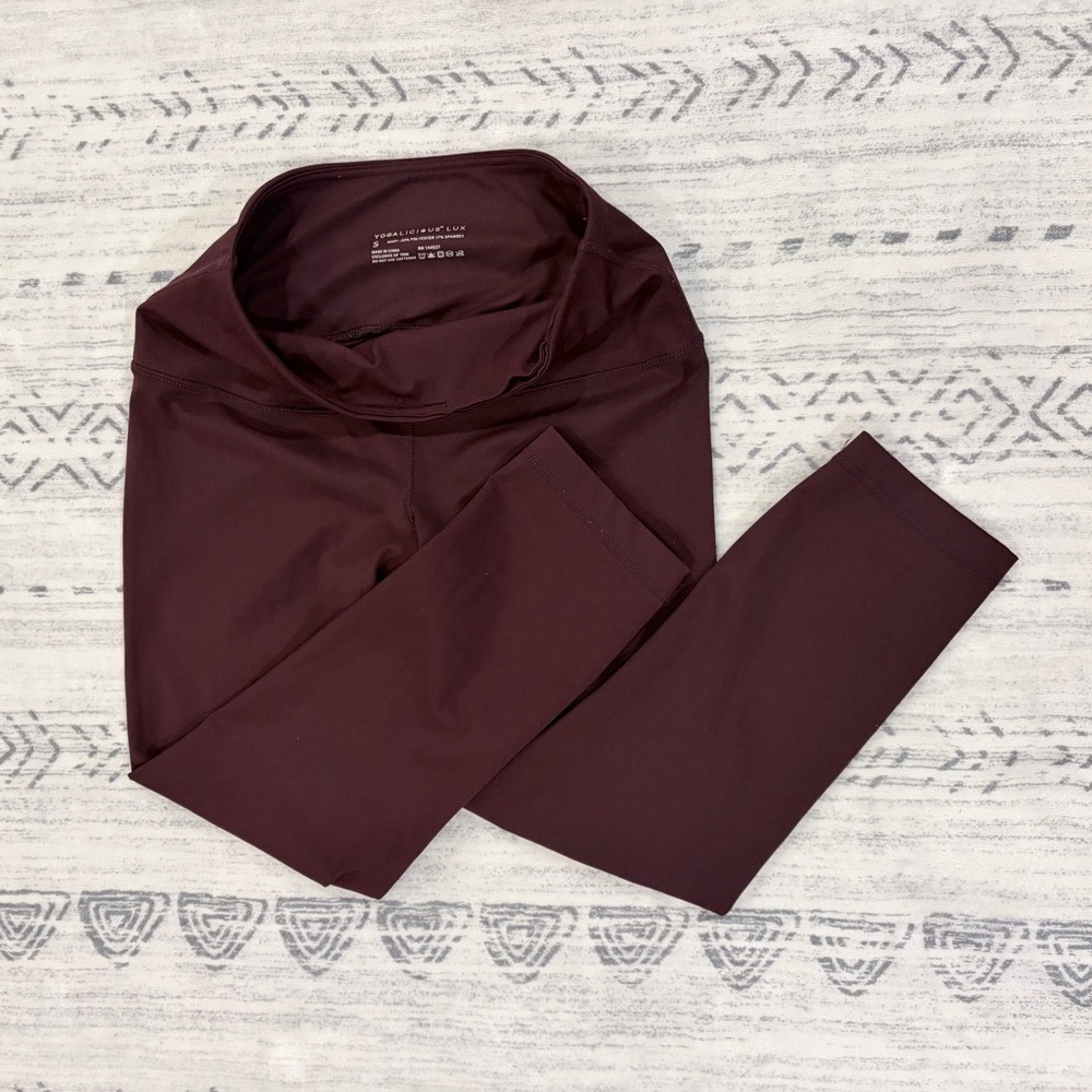 🌟2 for$10 Yogalicious Deep Maroon Yoga Workout Capri Leggings Medium